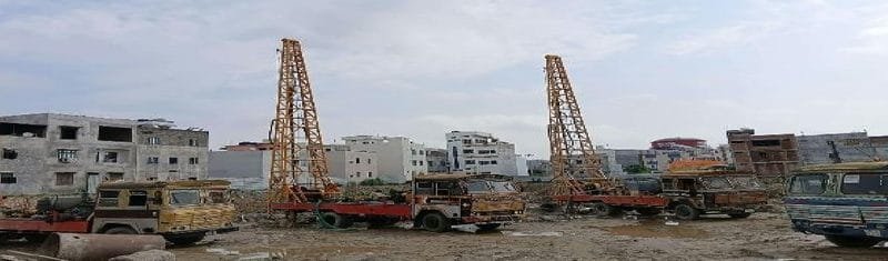Piling equipment on site